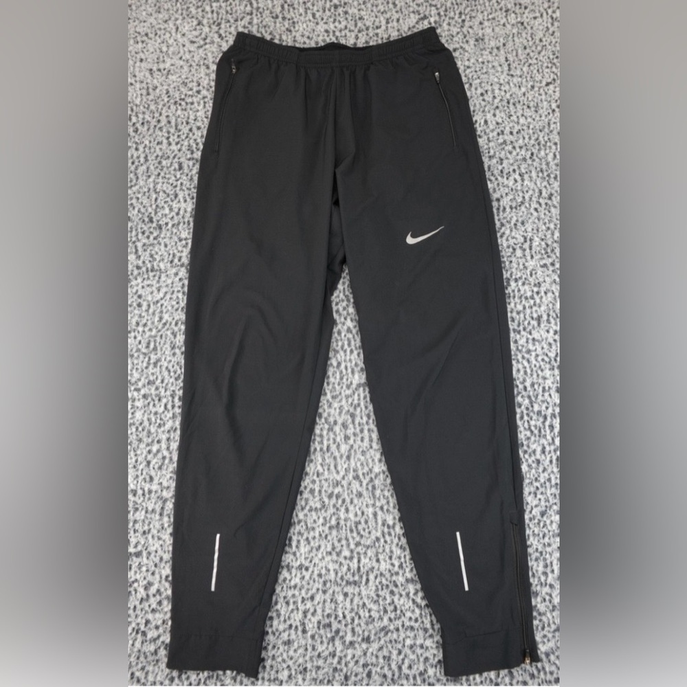 Nike Men’s Black Jogger Track Pants with Reflective Accents